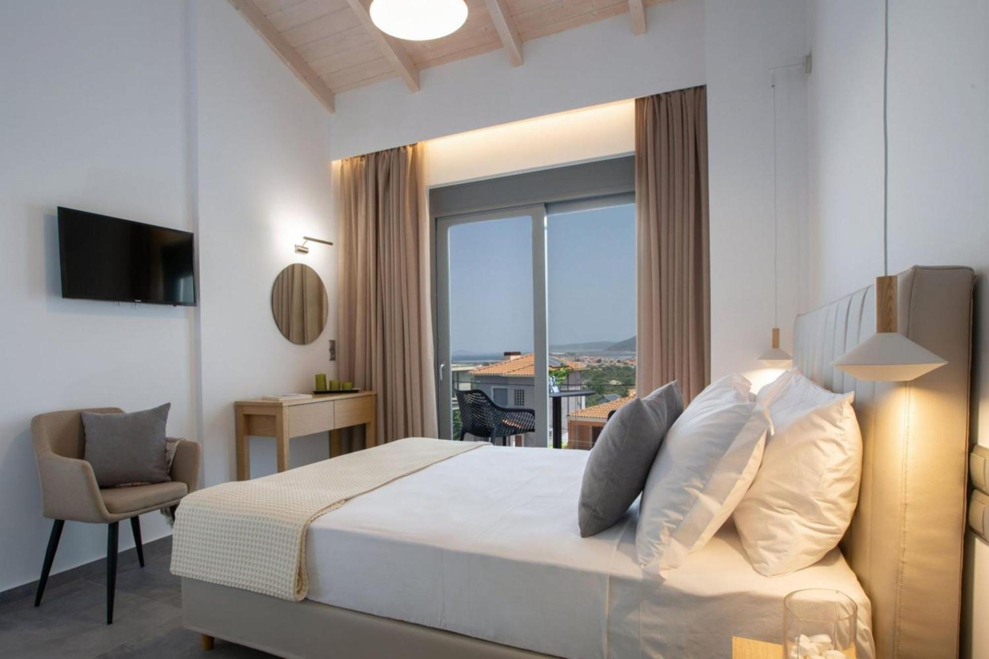 Aloft Luxury Villas Lefkada - Heated Pool Apolpaina Bagian luar foto